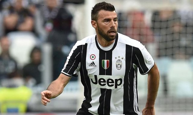 barzagli_juve.sguardo_2015.20161.750x450.jpg.9178aef1559975c7a1c47181ff6c9d86.jpg