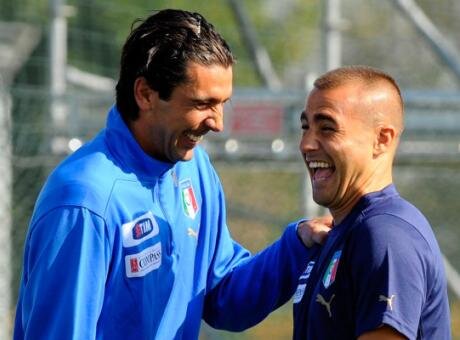 Buffon.Cannavaro.460x340.jpg