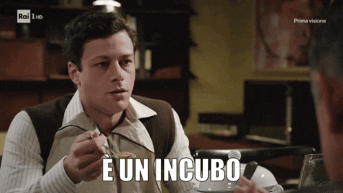 108442730_-un-incubo-il-paradiso-delle-signore.gif.978e473315337d3070e3998b36f9e1cc.gif