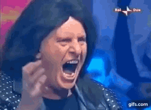 richard-benson-urlo.gif.7d67d16de473e67040c42ea5f1e87179.gif