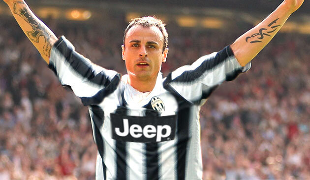 berbatov-juve-jeep--630x365.jpg.dc8f96850edfcb7aab7f601f1f35c068.jpg